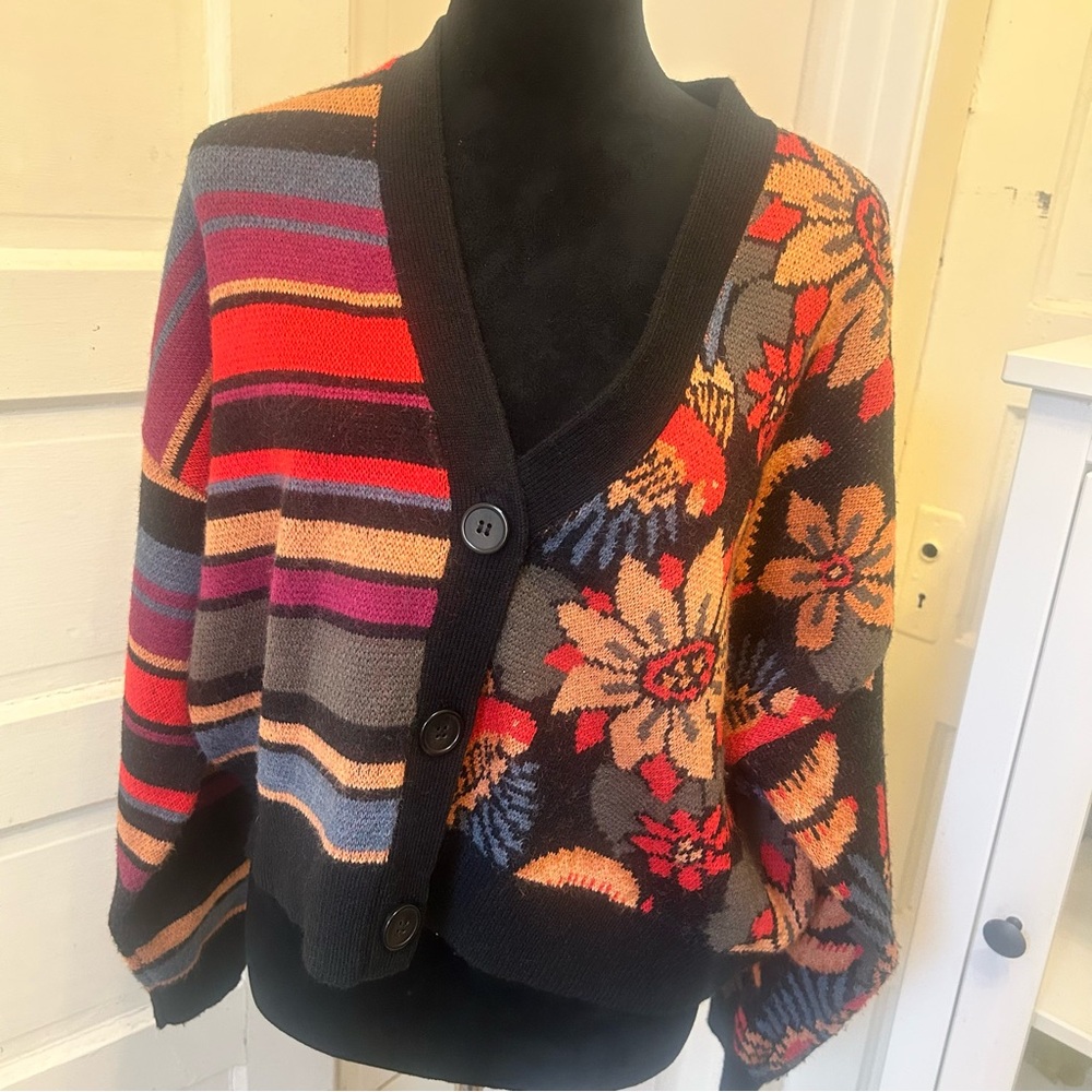 FARM Rio Floral Patterned Cropped Women's Cardigan Sweater Boho Art Teacher L